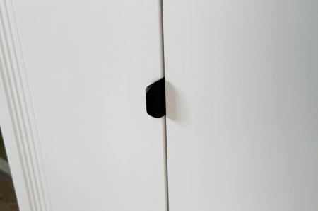 Шкаф двухдверный Рич кашемир/фрапучино матовый/черный